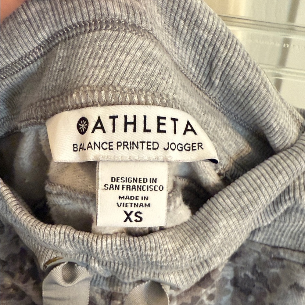 Athleta Gray Patterned Joggers - image 2